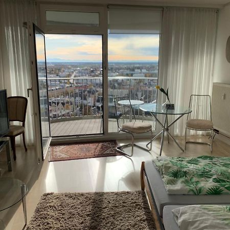 Appartment Im Hotelturm Аугсбург Екстериор снимка