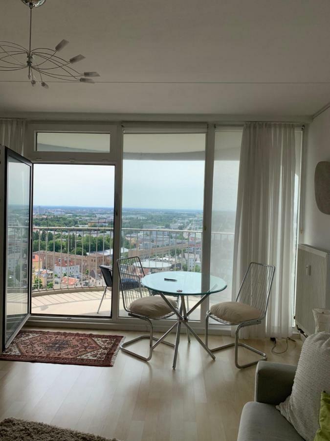 Appartment Im Hotelturm Аугсбург Екстериор снимка