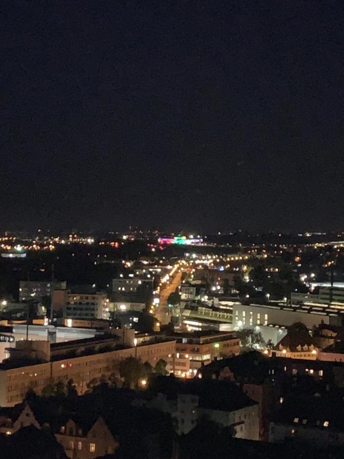 Appartment Im Hotelturm Аугсбург Екстериор снимка